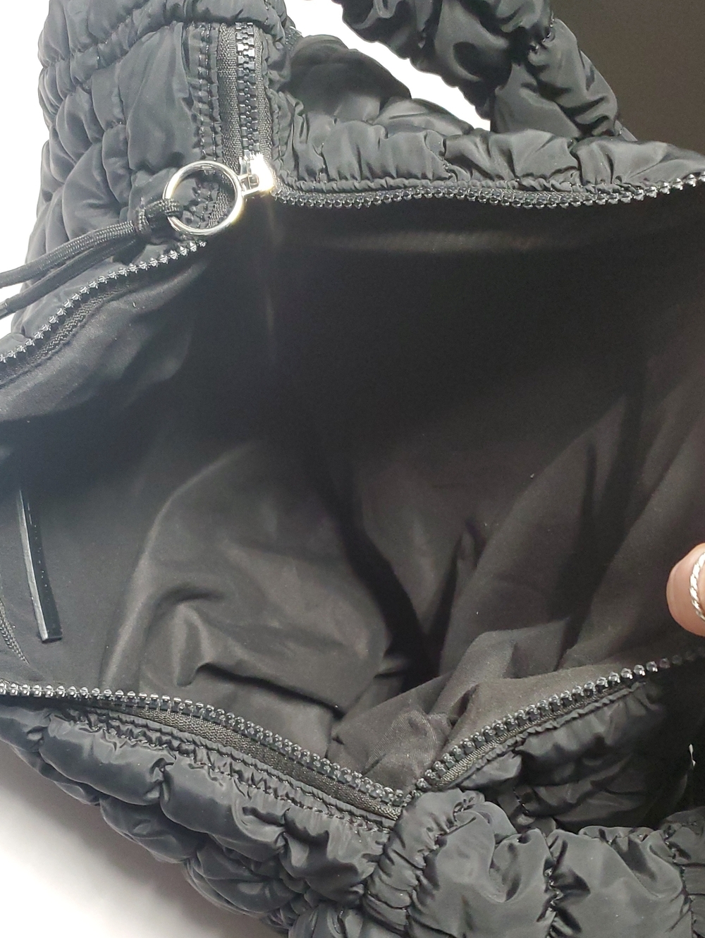 Free People Quilted Carryall Black Shoulder Bag Lightweight Travel Carry-On - Picture 10 of 16